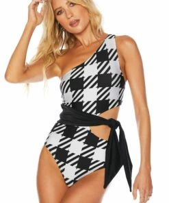 Carlie One Piece Blush 19 Carlie One Piece Blush -bechriot Online Shop BR09640R1 HOUN FRONT 1 scaled